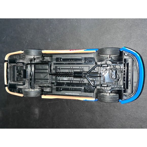 1/24 Porky Pig Power Chrysler Model Car Blue & Tan Graphics Vintage 2000 Super - Picture 6 of 9